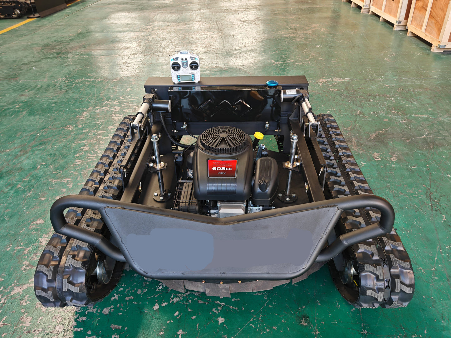 Remote-controlled lawnmower T1