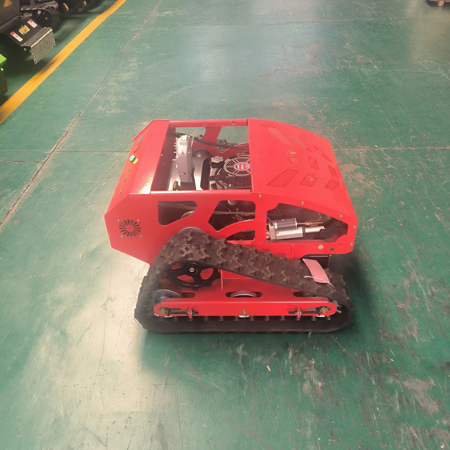 Remote-controlled lawn mower K1